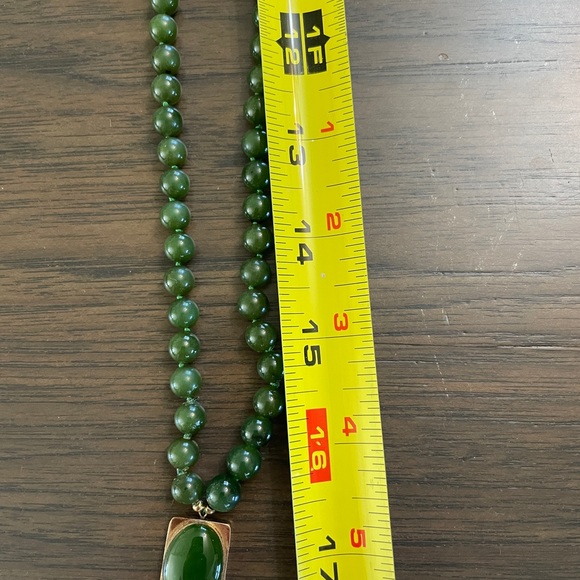18k Old Jade necklace - Picture 4 of 9